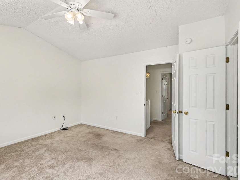 15540 Asterwind Court, Charlotte, NC 28277.  MLS# CAR4383672, YatesRealty ID 25441. 