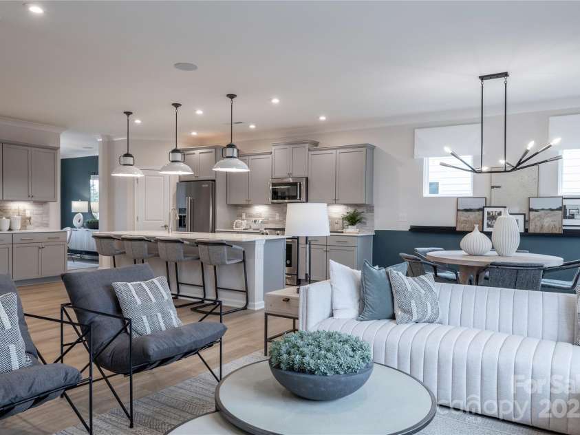 6020 Chumbley Point Road, Charlotte, NC 28215.  MLS# CAR4239937, YatesRealty ID 25441. REPRESENTATIVE PHOTO