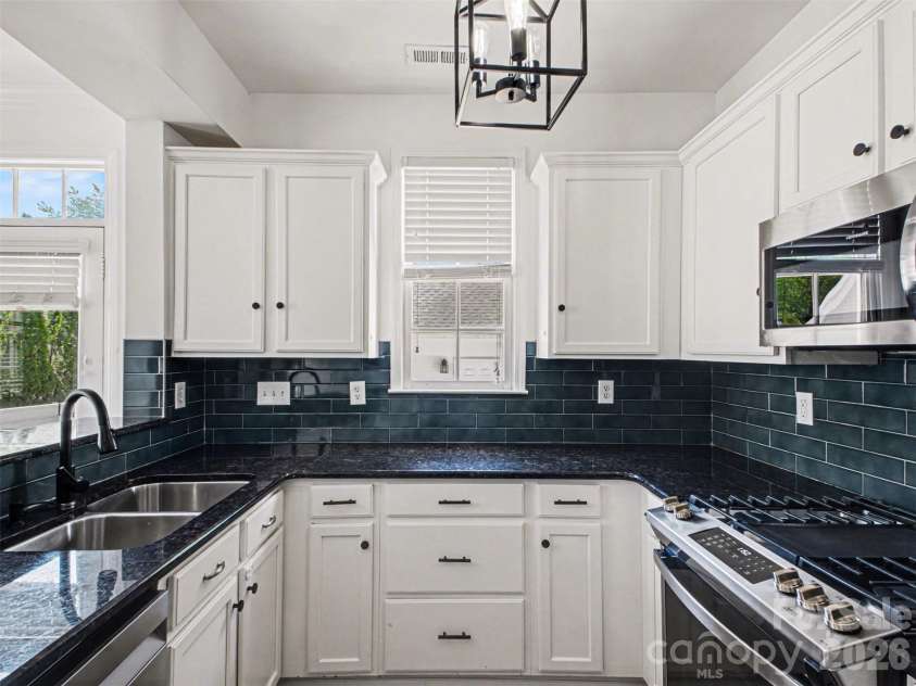 12346 Carrigan Court, Huntersville, NC 28078.  MLS# CAR4371625, YatesRealty ID 25442. 