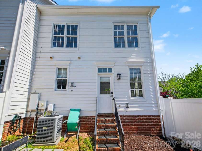 12346 Carrigan Court, Huntersville, NC 28078.  MLS# CAR4371625, YatesRealty ID 25442. 