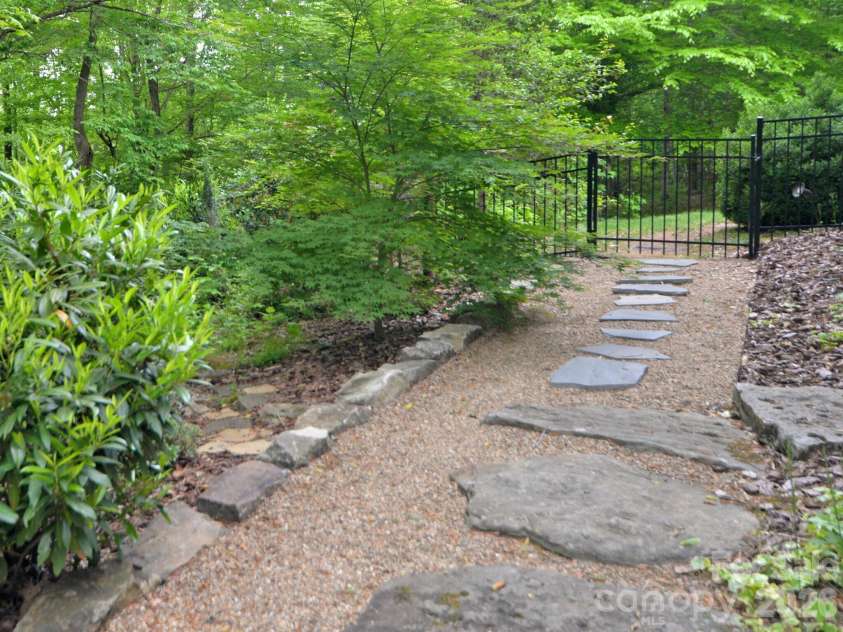 95 Creeks Edge Drive, Hendersonville, NC 28739.  MLS# CAR4369844, YatesRealty ID 25443. 