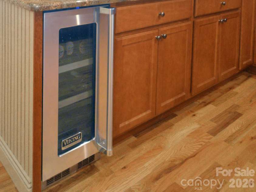 95 Creeks Edge Drive, Hendersonville, NC 28739.  MLS# CAR4369844, YatesRealty ID 25443. 