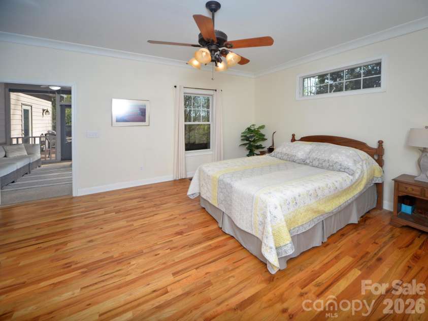 95 Creeks Edge Drive, Hendersonville, NC 28739.  MLS# CAR4369844, YatesRealty ID 25443. 