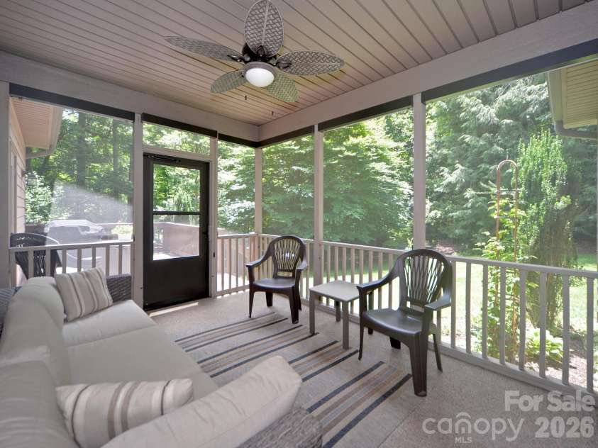95 Creeks Edge Drive, Hendersonville, NC 28739.  MLS# CAR4369844, YatesRealty ID 25443. 
