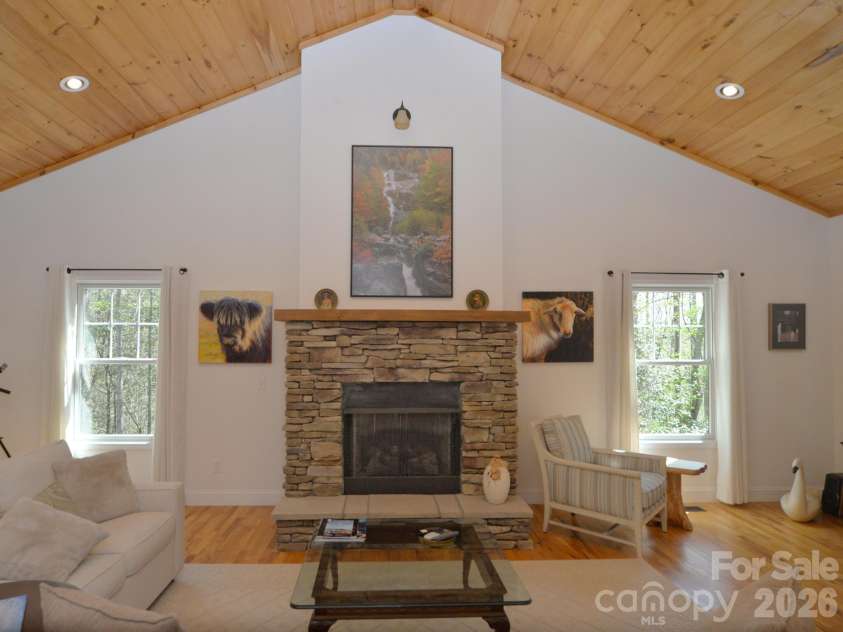 95 Creeks Edge Drive, Hendersonville, NC 28739.  MLS# CAR4369844, YatesRealty ID 25443. 