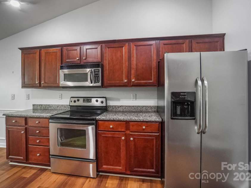 1863 New Castle Drive, Fort Mill, SC 29707.  MLS# CAR4249811, YatesRealty ID 25444. 