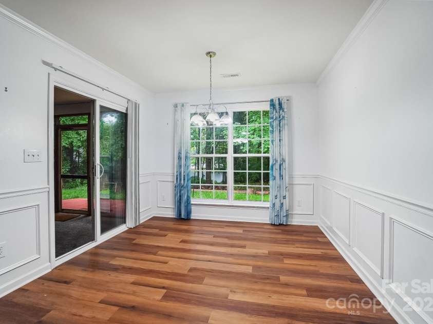 1863 New Castle Drive, Fort Mill, SC 29707.  MLS# CAR4249811, YatesRealty ID 25444. 
