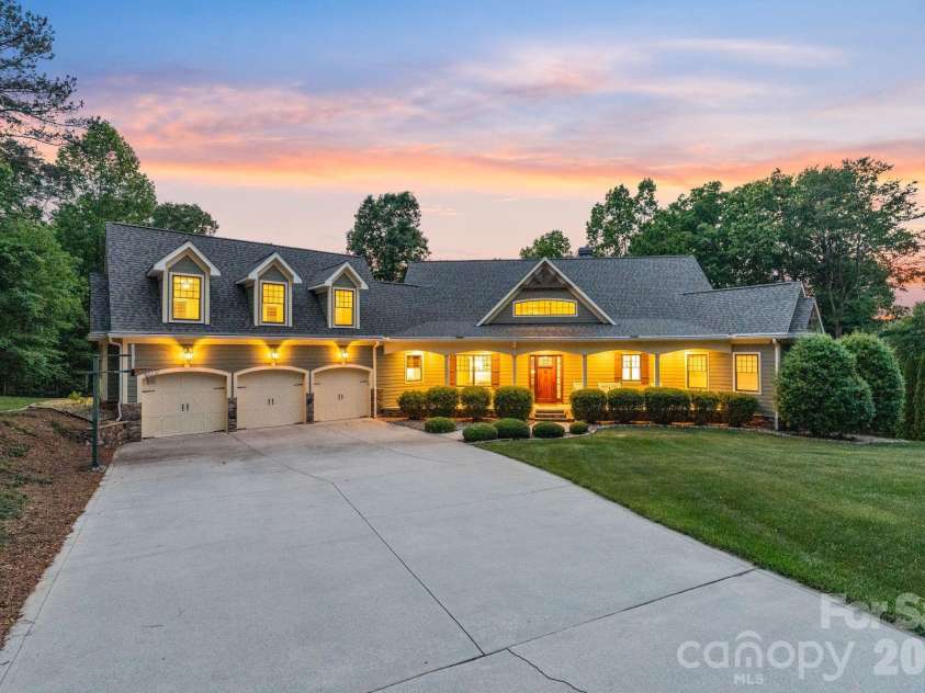 2243 Whiterock Court, Sherrills Ford, NC 28673.  MLS# CAR4381207, YatesRealty ID 25444. AI enhanced lighting