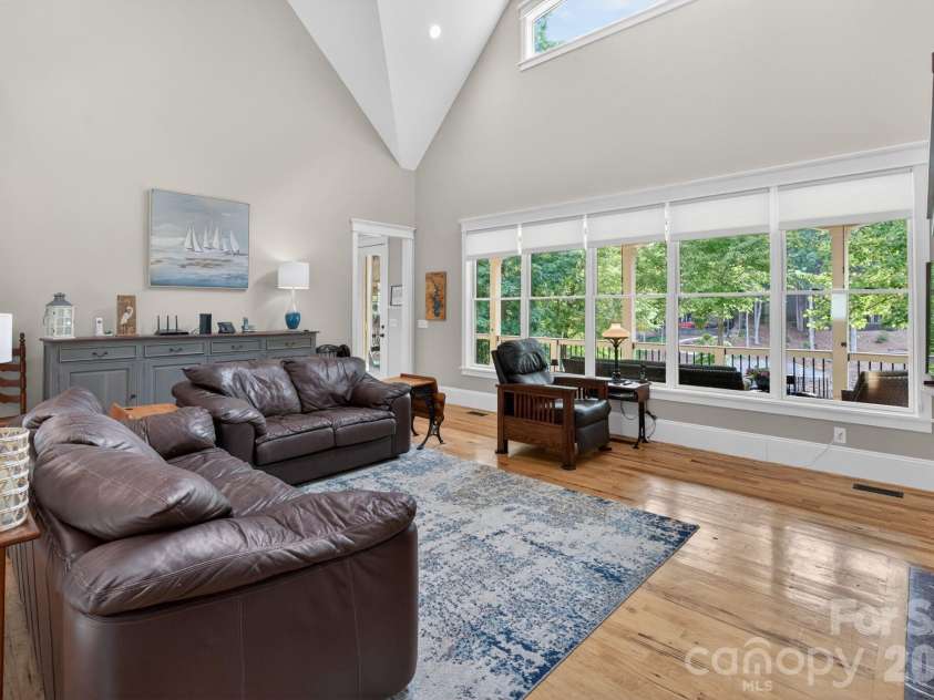 2243 Whiterock Court, Sherrills Ford, NC 28673.  MLS# CAR4381207, YatesRealty ID 25444. Stunning Views