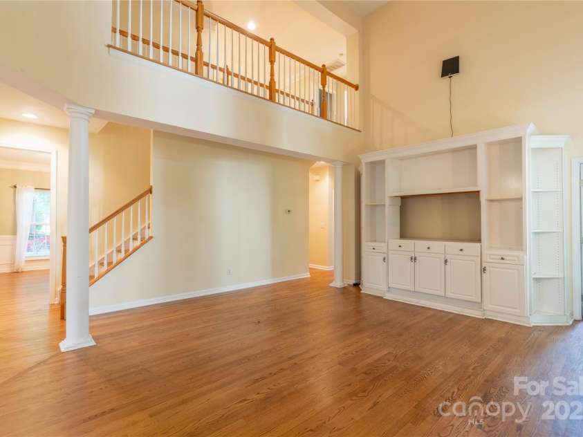 117 Biscayne Court, Mooresville, NC 28117.  MLS# CAR4213065, YatesRealty ID 25445. 2 story great room