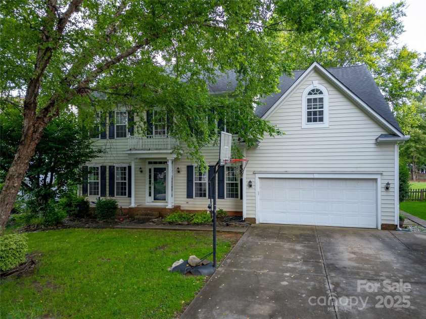 117 Biscayne Court, Mooresville, NC 28117.  MLS# CAR4213065, YatesRealty ID 25445. Welcome to 117 Biscayne Ct