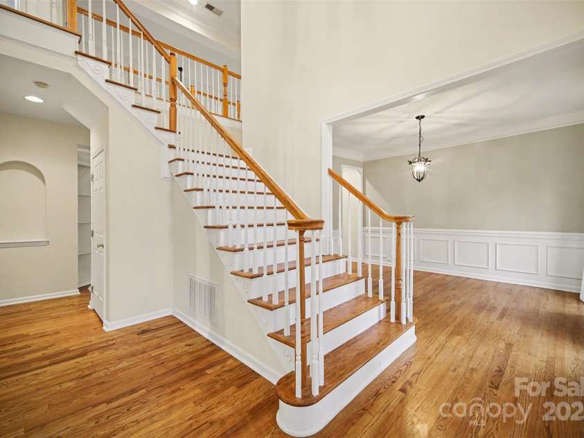 117 Biscayne Court, Mooresville, NC 28117.  MLS# CAR4332326, YatesRealty ID 25445. 