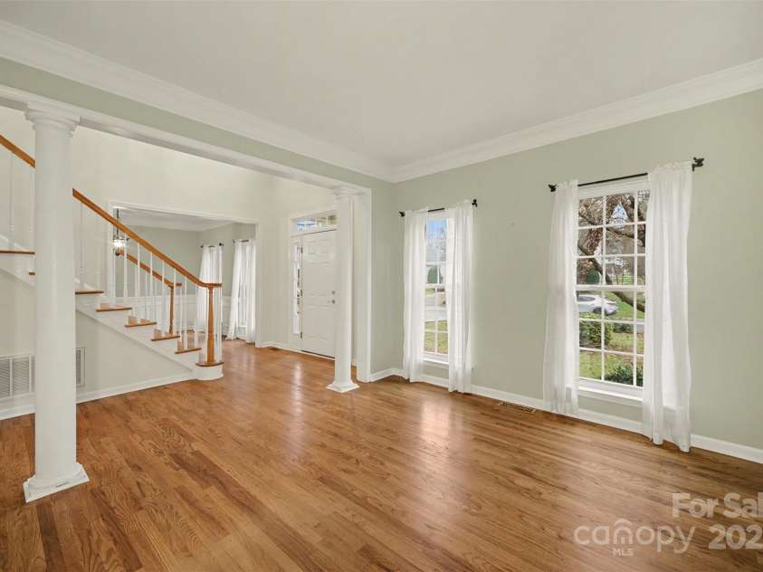 117 Biscayne Court, Mooresville, NC 28117.  MLS# CAR4332326, YatesRealty ID 25445. 