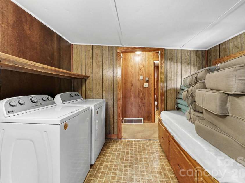 1589 Warf Road, Lexington, NC 27292.  MLS# CAR4384285, YatesRealty ID 25445. 