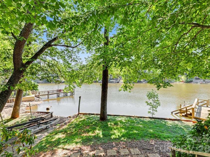 1589 Warf Road, Lexington, NC 27292.  MLS# CAR4384285, YatesRealty ID 25445. 