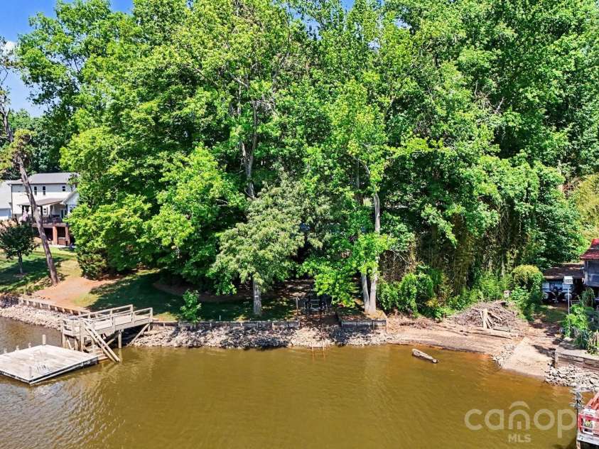 1589 Warf Road, Lexington, NC 27292.  MLS# CAR4384285, YatesRealty ID 25445. 
