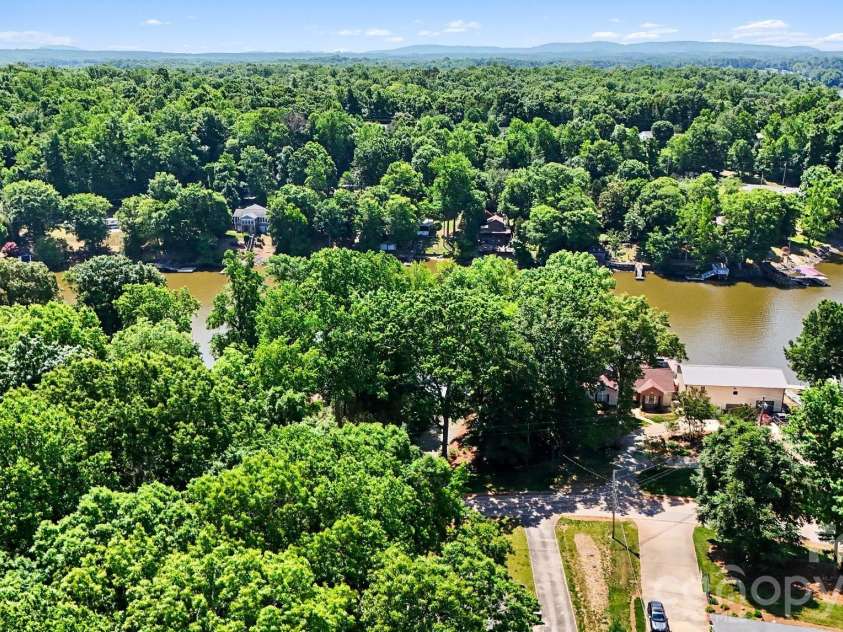 1589 Warf Road, Lexington, NC 27292.  MLS# CAR4384285, YatesRealty ID 25445. 