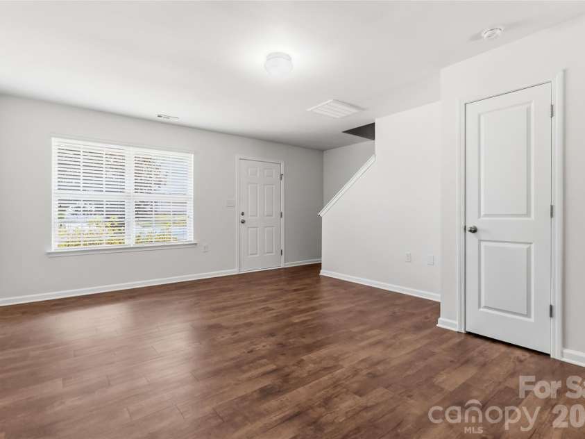 4148 Long Arrow Drive, Concord, NC 28025.  MLS# CAR4384354, YatesRealty ID 25448. Entry