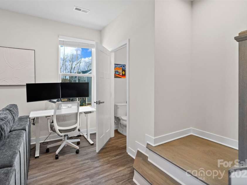 1217 Ashbury Street, Charlotte, NC 28216.  MLS# CAR4278913, YatesRealty ID 25449. 