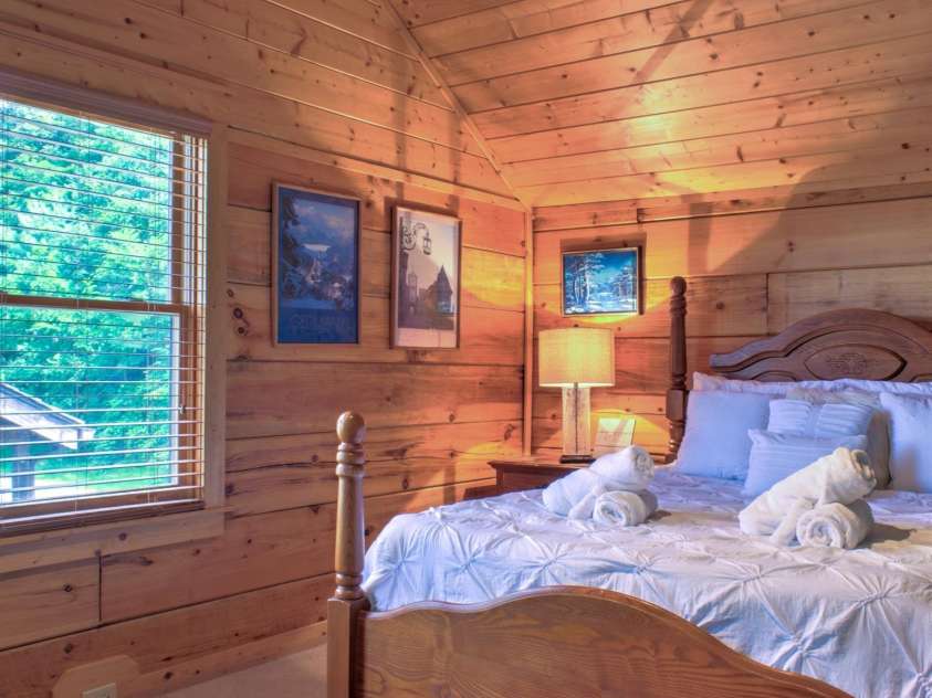 181 Scenic Wolf Drive, Mars Hill, NC 28754.  MLS# CAR4380057, YatesRealty ID 25449. Bedroom #2