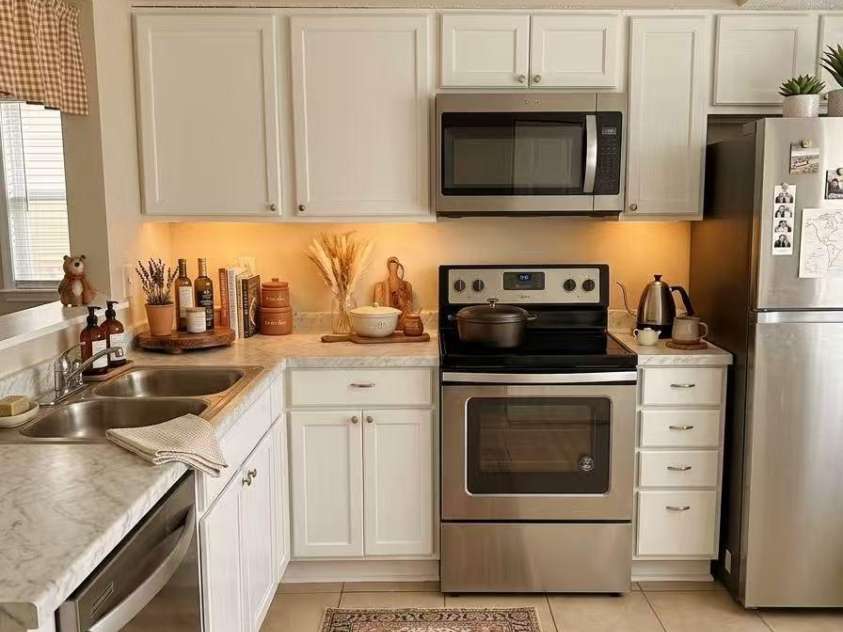 9632 Vinca Circle, Charlotte, NC 28213.  MLS# CAR4360960, YatesRealty ID 25450. 