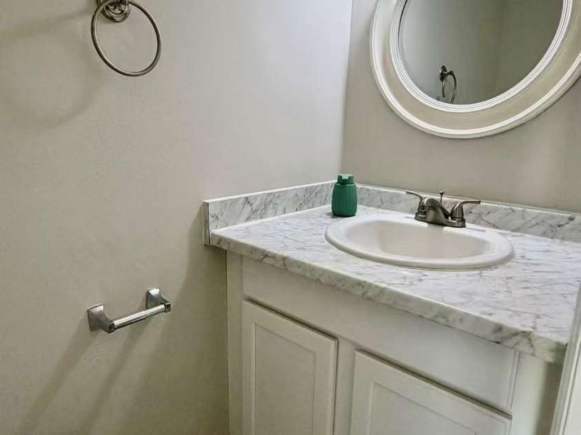 9632 Vinca Circle, Charlotte, NC 28213.  MLS# CAR4360960, YatesRealty ID 25450. 