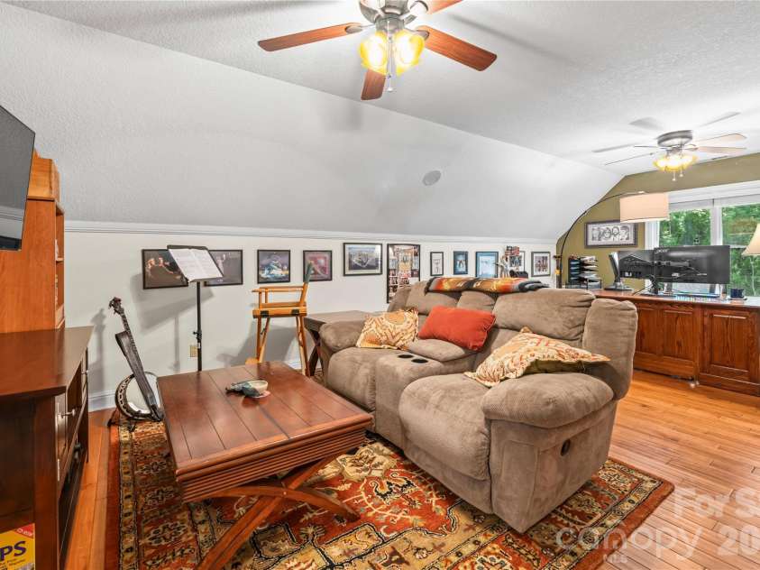 128 Churchill Downs Drive, Fairview, NC 28730.  MLS# CAR4373118, YatesRealty ID 25451. 