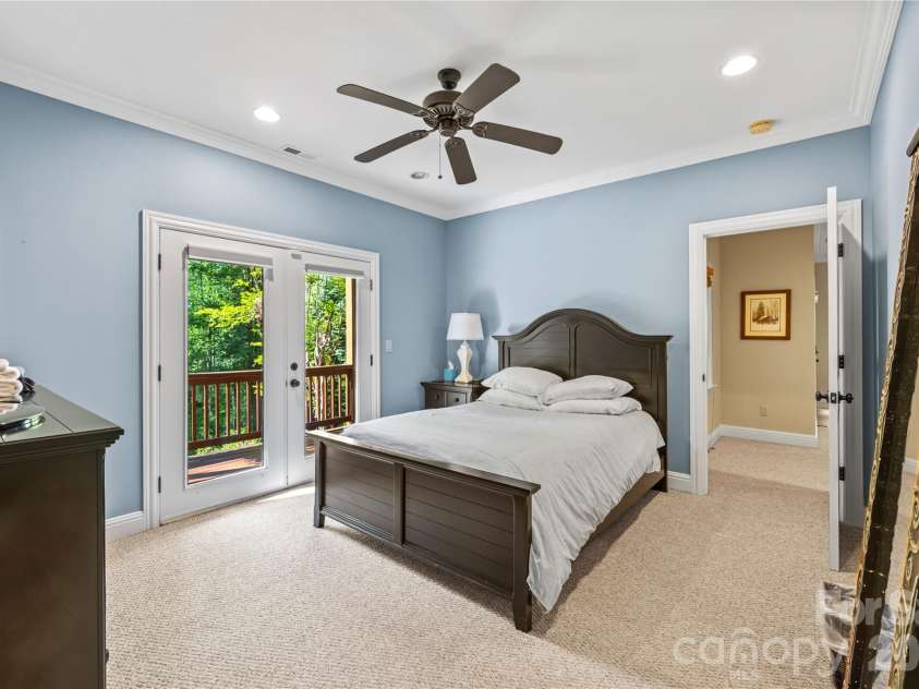 128 Churchill Downs Drive, Fairview, NC 28730.  MLS# CAR4373118, YatesRealty ID 25451. 