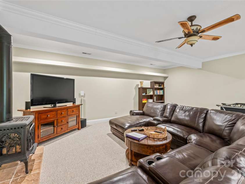 128 Churchill Downs Drive, Fairview, NC 28730.  MLS# CAR4373118, YatesRealty ID 25451. 