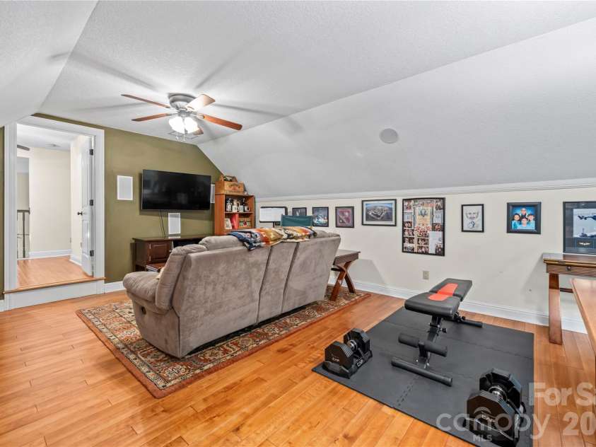 128 Churchill Downs Drive, Fairview, NC 28730.  MLS# CAR4373118, YatesRealty ID 25451. 