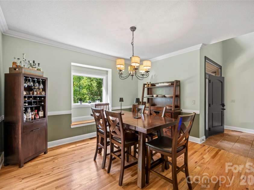 128 Churchill Downs Drive, Fairview, NC 28730.  MLS# CAR4373118, YatesRealty ID 25451. Dining Room