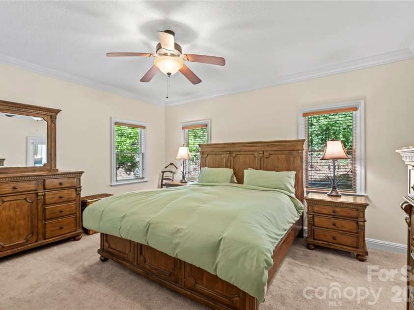 128 Churchill Downs Drive, Fairview, NC 28730.  MLS# CAR4373118, YatesRealty ID 25451. Primary Bedroom