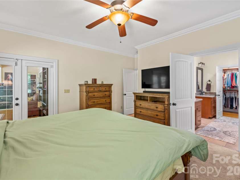 128 Churchill Downs Drive, Fairview, NC 28730.  MLS# CAR4373118, YatesRealty ID 25451. Primary Bedroom
