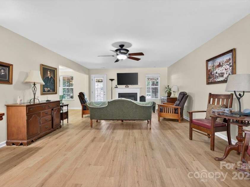 73 Ashton Bluff Circle, Mount Holly, NC 28120.  MLS# CAR4280326, YatesRealty ID 25451. 