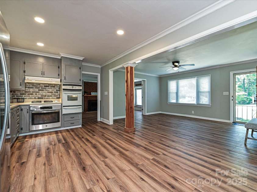 159 Valleydale Drive, Gastonia, NC 28056.  MLS# CAR4277434, YatesRealty ID 25452. 