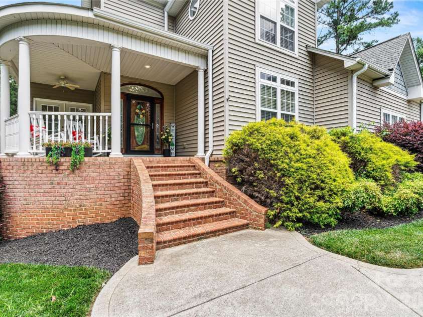 1606 High Ridge Drive, Stanley, NC 28164.  MLS# CAR4341485, YatesRealty ID 25452. 