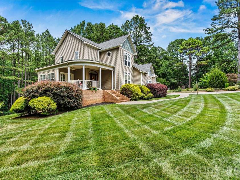 1606 High Ridge Drive, Stanley, NC 28164.  MLS# CAR4341485, YatesRealty ID 25452. 