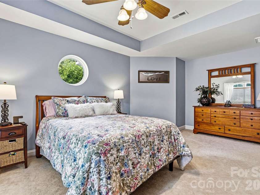 1606 High Ridge Drive, Stanley, NC 28164.  MLS# CAR4341485, YatesRealty ID 25452. 