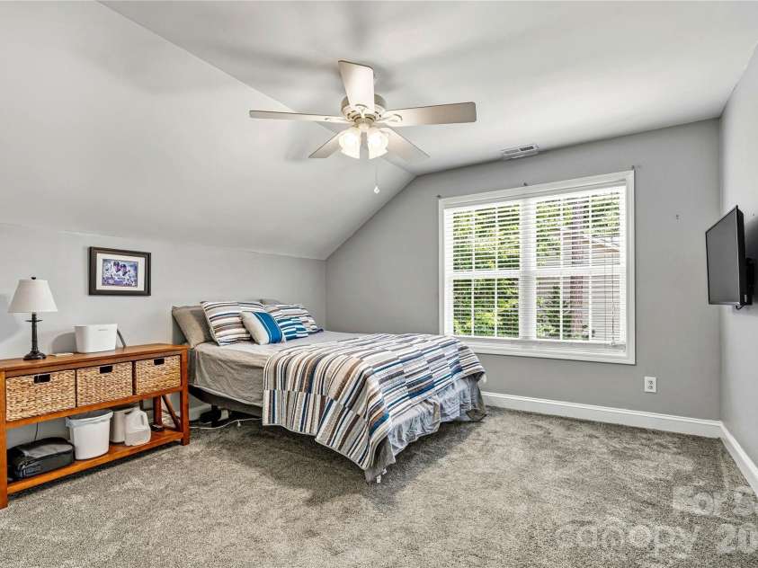 1606 High Ridge Drive, Stanley, NC 28164.  MLS# CAR4341485, YatesRealty ID 25452. 