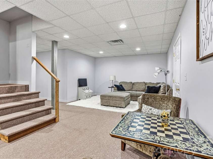 1606 High Ridge Drive, Stanley, NC 28164.  MLS# CAR4341485, YatesRealty ID 25452. 
