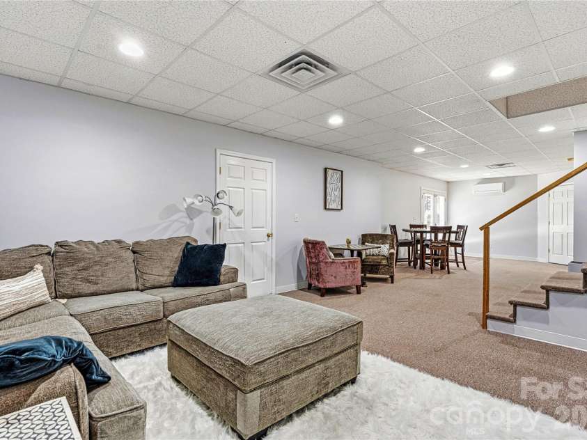1606 High Ridge Drive, Stanley, NC 28164.  MLS# CAR4341485, YatesRealty ID 25452. 