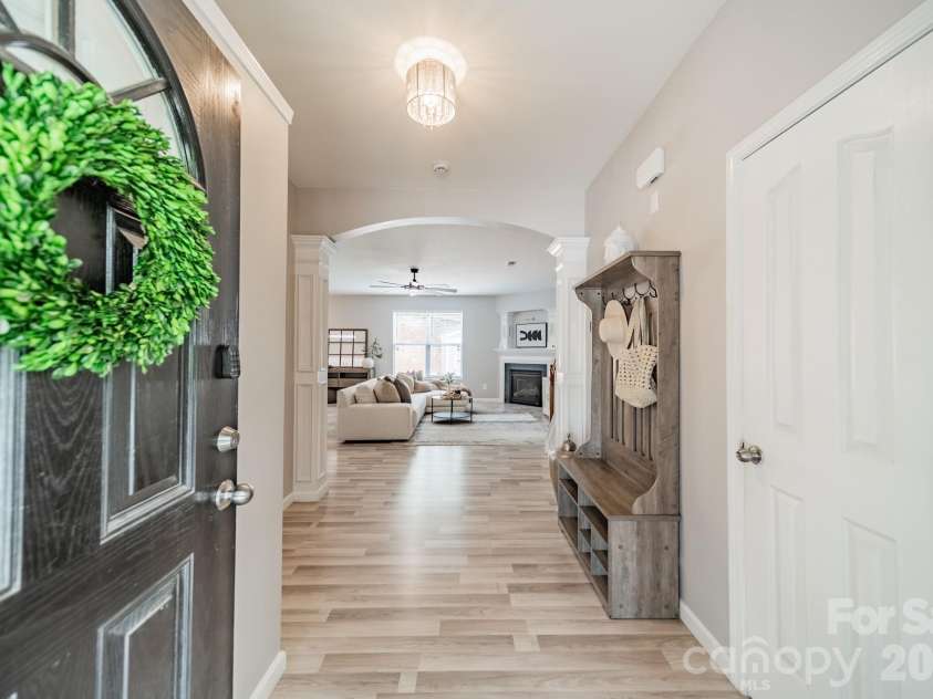 12922 Rothe House Road, Charlotte, NC 28273.  MLS# CAR4384409, YatesRealty ID 25453. 