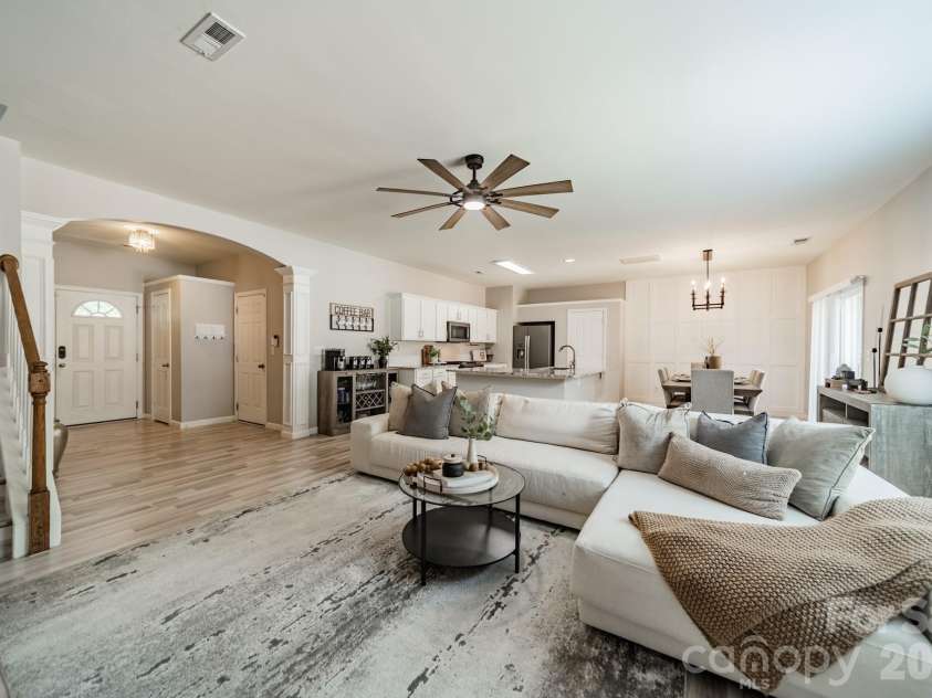 12922 Rothe House Road, Charlotte, NC 28273.  MLS# CAR4384409, YatesRealty ID 25453. 
