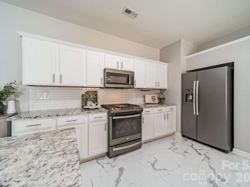 12922 Rothe House Road, Charlotte, NC 28273.  MLS# CAR4384409, YatesRealty ID 25453. 