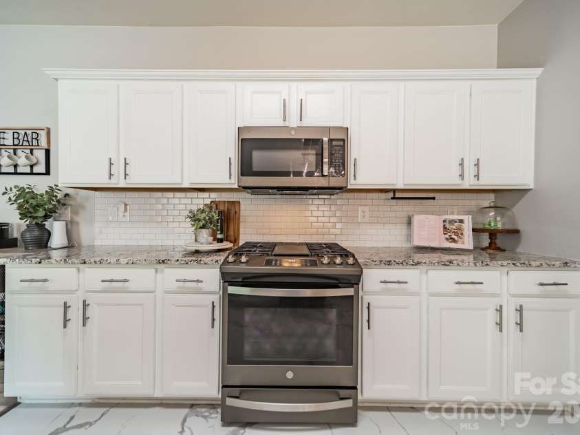 12922 Rothe House Road, Charlotte, NC 28273.  MLS# CAR4384409, YatesRealty ID 25453. 
