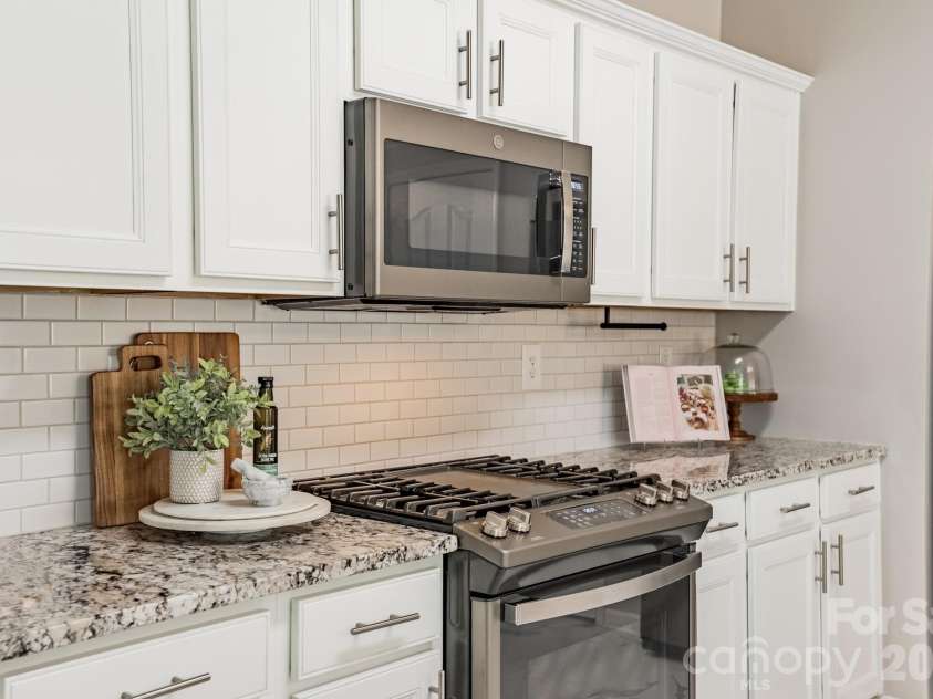 12922 Rothe House Road, Charlotte, NC 28273.  MLS# CAR4384409, YatesRealty ID 25453. 