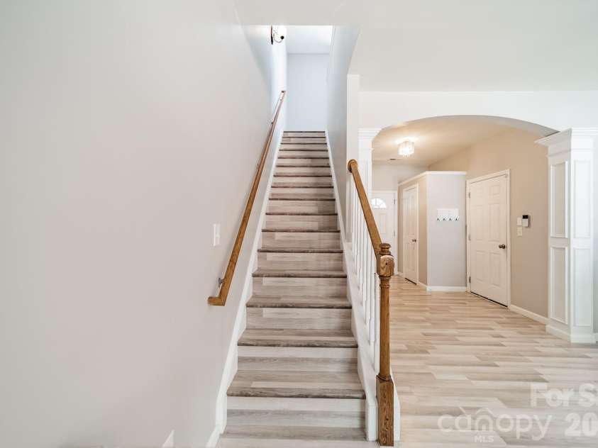 12922 Rothe House Road, Charlotte, NC 28273.  MLS# CAR4384409, YatesRealty ID 25453. 