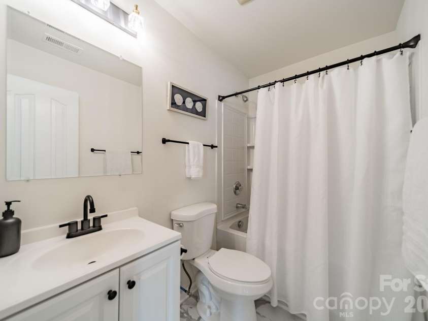 12922 Rothe House Road, Charlotte, NC 28273.  MLS# CAR4384409, YatesRealty ID 25453. 