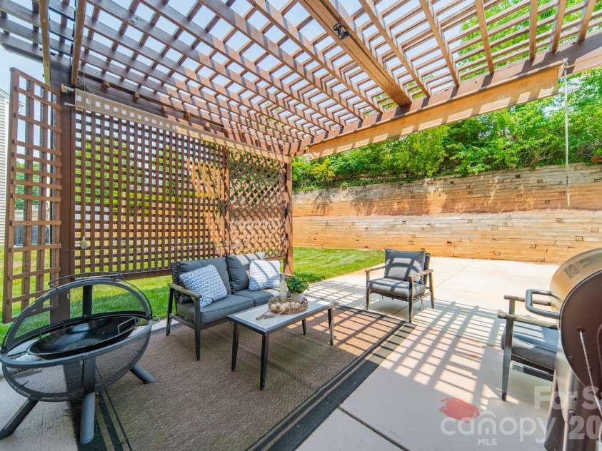 12922 Rothe House Road, Charlotte, NC 28273.  MLS# CAR4384409, YatesRealty ID 25453. 