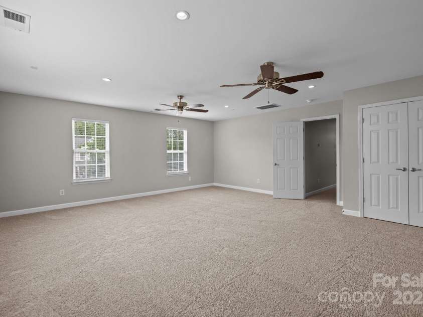 1504 Jekyll Lane, Waxhaw, NC 28173.  MLS# CAR4277908, YatesRealty ID 25455. Bonus room